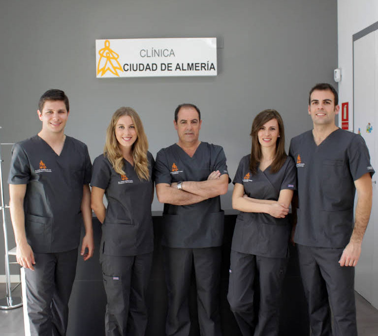 Equipo fondo gris