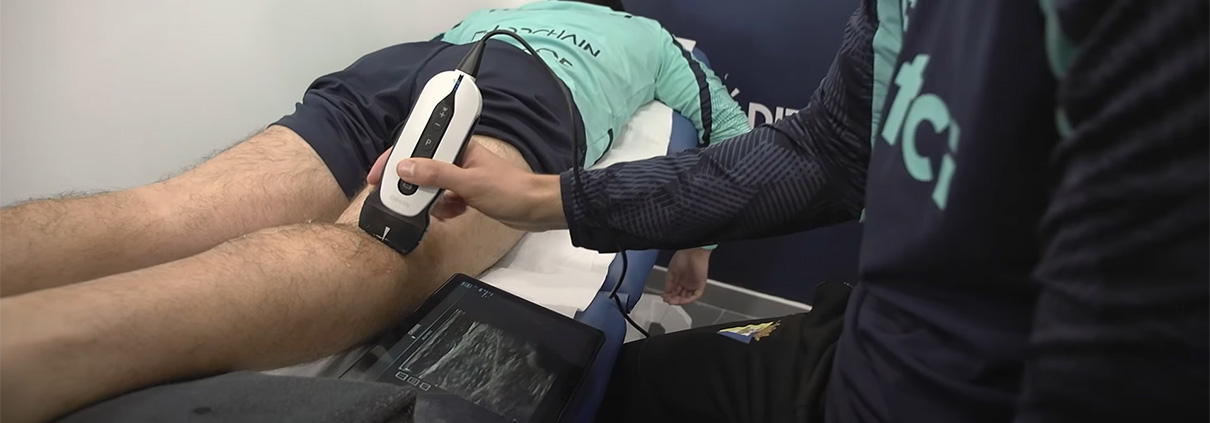 Ecógrafo Portátil Sonoeye con los servicios médicos del Cádiz CF