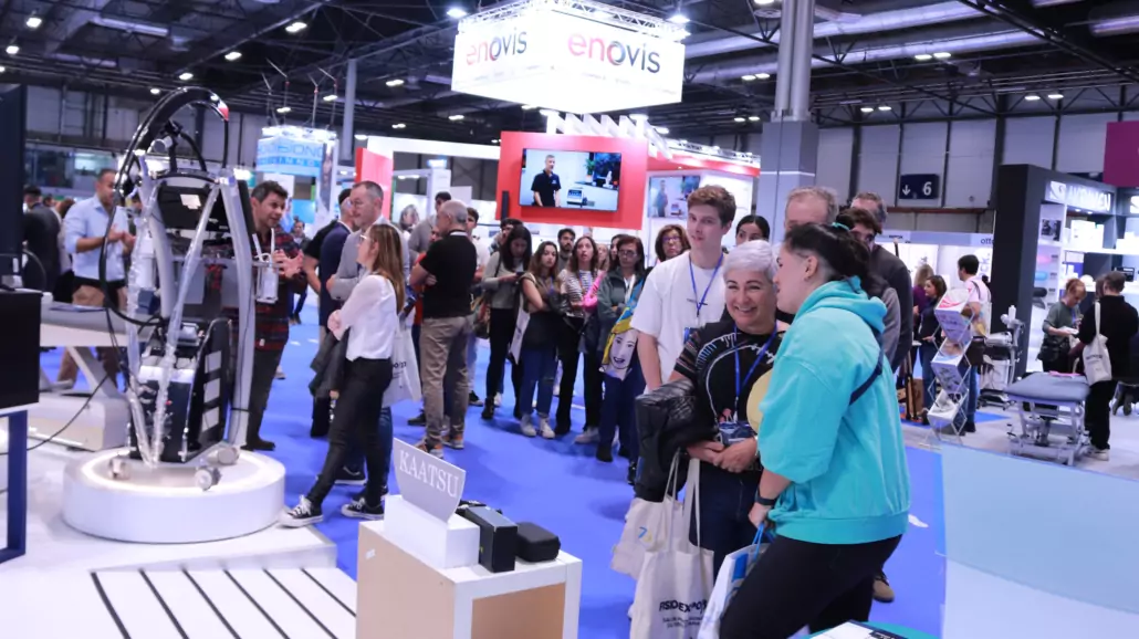 Colas para jugar a la Kinefis Ruleta en Fisioexpo